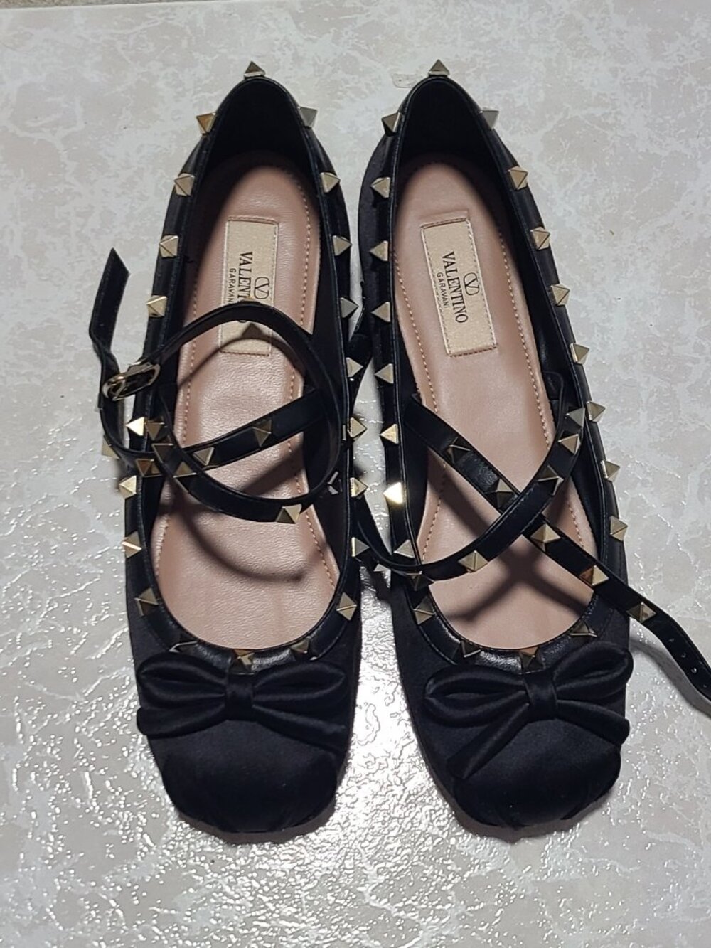 VALENTINO GARAVANI Rockstud Satin Ballet flats